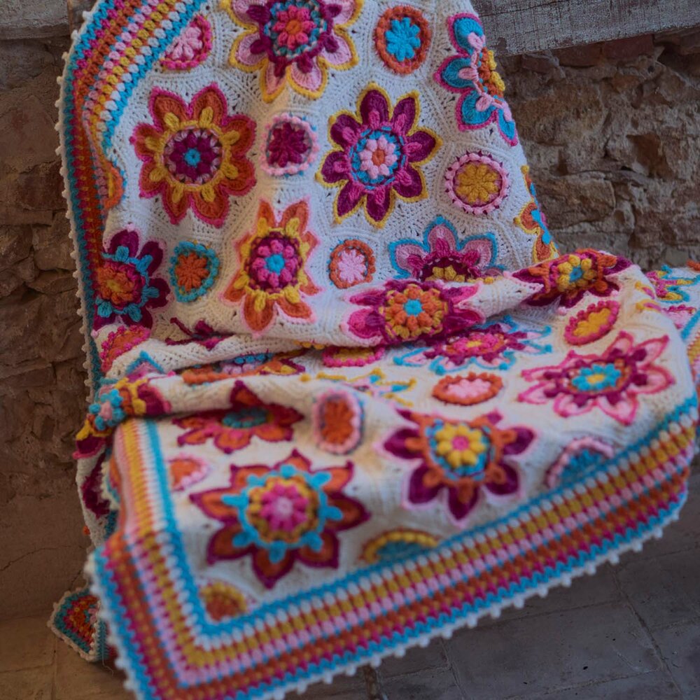 CAL Flowers Forever Blanket 2025 &ndash; Haakpakket Katia Merino Classic | Limited Edition