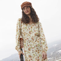 Always Romantic &ndash; 100% Viscose Bloemenprint Stoffen