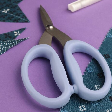 Bohin Naaischaar microvertanding 5cm blauw