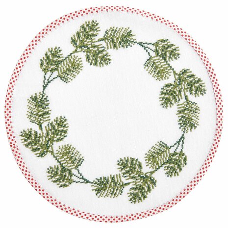 Borduurpakket placemat rond dennentakken