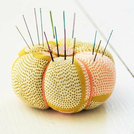 Pony Black Chenille naalden gekleurd oog nr.22-28