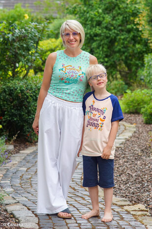 Parrots by Bienvenido Color paneel