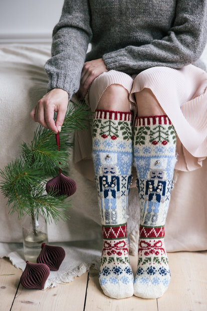 Novita De Notenkraker Sokken breipakket &ndash; Kerstmagie in elke steek