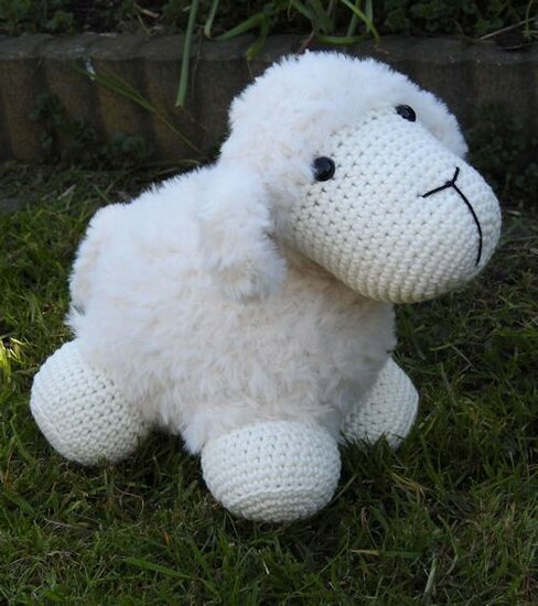 Haakpakket Funny Furry Sheep Soft Ivoor