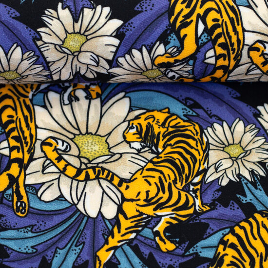 Tiger Ornament by Bienvenido Coloride