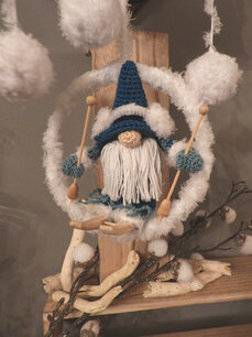 Funny Gnoomy Winter (in ring 15 cm) Funny Gnoomy Winter (in ring 15 cm)