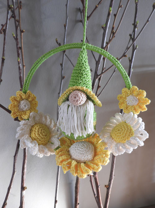 Funny Gnoomy Spring (in ring 15 cm)